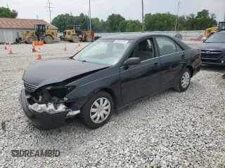 2005 Toyota Camry STD z VIN 4T1BE32K95U030510, wystawiony jako Copart lot #59950755 z przebiegiem Nie podano mil oraz Szkoda całkowita • Salvage title. Historia ofert i sprzedaży dostępna na DreamBid. Obrazek 1.