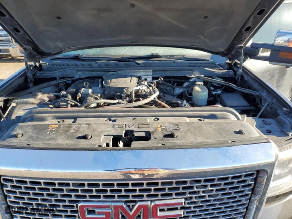 2015 GMC Sierra 2500HD available WiFi Denali with VIN 1GT120E88FF533846, listed as a Copart auction lot 87816735 with 204,334 mi miles and Salvage Title. Bid and sale history available at carsss.com. Image 11.
