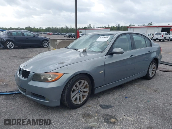 2006 BMW 3 Series 325i with VIN WBAVB135X6KX47659, listed as a IAAI auction lot 41915191 with 140,049 mi miles. Bid and sale history available at carsss.com. Image 17.