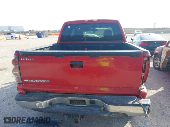 2006 Chevrolet Silverado 1500 LT1 with VIN 2GCEK13T661193182, listed as a IAAI auction lot 41516360 with 193,011 mi miles. Bid and sale history available at carsss.com. Image 16.