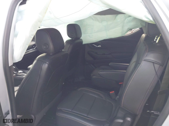 2019 Chevrolet Traverse LT Leather with VIN 1GNERHKW6KJ140036, listed as a IAAI auction lot 41610615 with 98,685 mi miles. Bid and sale history available at carsss.com. Image 8.