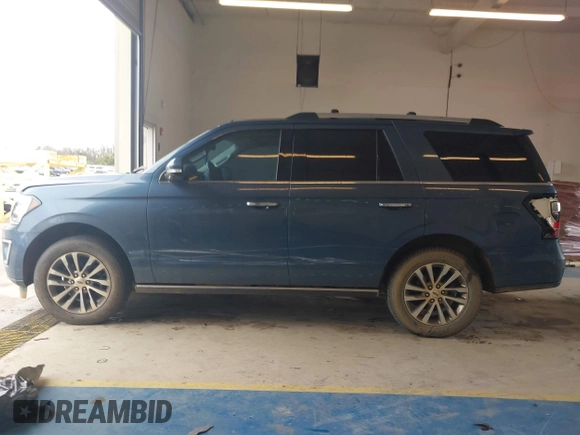 2018 Ford Expedition Limited with VIN 1FMJU1KT6JEA13227, listed as a IAAI auction lot 41830144 with 115,787 mi miles. Bid and sale history available at carsss.com. Image 14.