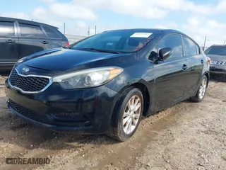 2015 Kia Forte LX with VIN KNAFX4A60F5313476, listed as a IAAI auction lot 41852242 with 161,532 mi miles. Bid and sale history available at carsss.com. Image 2.