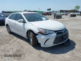 2017 Toyota Camry XLE z VIN 4T1BF1FK9HU403626, wystawiony jako IAAI lot #42023101 z przebiegiem 38 334 mil mil oraz . Historia ofert i sprzedaży dostępna na DreamBid. Obrazek 1.