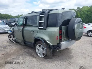 2020 Land Rover Defender SE with VIN SALEPEEU1L2007406, listed as a IAAI auction lot 42454973 with 34,017 mi miles and . Bid and sale history available at DreamBid. Image 3.