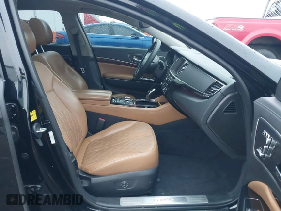 2015 Kia K900 Luxury with VIN KNALW4D46F6025309, listed as a IAAI auction lot 41316628 with 152,925 mi miles. Bid and sale history available at carsss.com. Image 5.