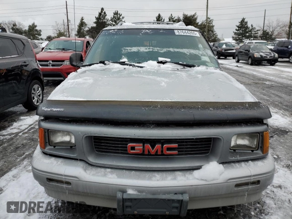 1996 GMC Sonoma with VIN 1GTCS1446T8505797, listed as a Copart auction lot 87644265 with 171,790 mi miles and Salvage Title. Bid and sale history available at carsss.com. Image 5.