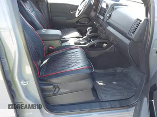 2022 Nissan Frontier SV z VIN 1N6ED1EKXNN659026, wystawiony jako IAAI lot #42050476 z przebiegiem 26 183 mil mil oraz . Historia ofert i sprzedaży dostępna na DreamBid. Obrazek 5.