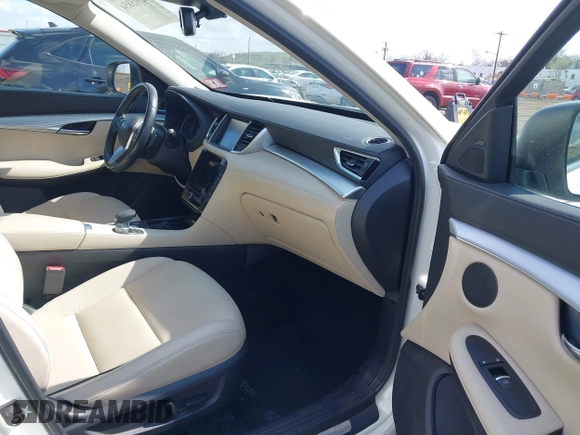 2019 Infiniti QX50 Luxe with VIN 3PCAJ5M37KF145057, listed as a IAAI auction lot 42015854 with 118,624 mi miles and . Bid and sale history available at DreamBid. Image 5.