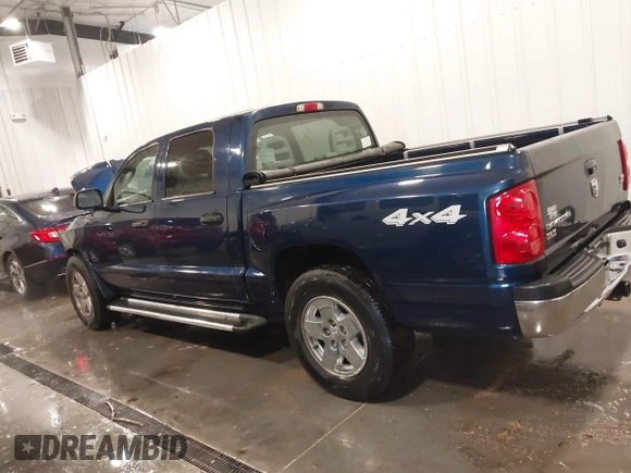 2005 Dodge Dakota SLT with VIN 1D7HW48N45S275932, listed as a IAAI auction lot 41763401 with 100,819 mi miles. Bid and sale history available at carsss.com. Image 15.