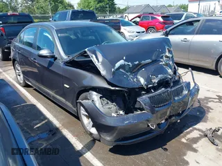 2008 BMW 3 Series 328i z VIN WBAVA37568NL46961, wystawiony jako IAAI lot #42220399 z przebiegiem 116 823 mil mil oraz . Historia ofert i sprzedaży dostępna na DreamBid. Obrazek 1.