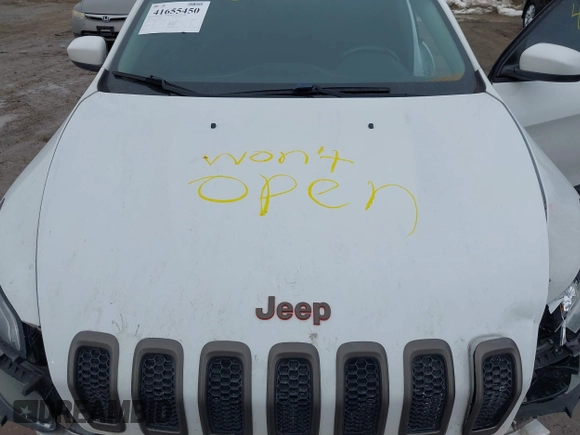 2016 Jeep Cherokee Latitude with VIN 1C4PJMCB7GW268714, listed as a IAAI auction lot 41655450 with 180,603 mi miles. Bid and sale history available at carsss.com. Image 10.