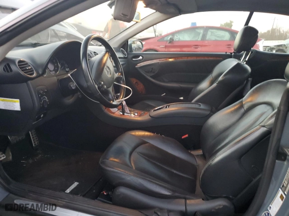 2007 Mercedes-Benz CLK-Class 3.5L with VIN WDBTK56F87T086102, listed as a Copart auction lot 81297464 with 300,119 mi miles and Salvage Title. Bid and sale history available at carsss.com. Image 7.