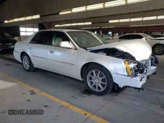 2011 Cadillac DTS Luxury Collection with VIN 1G6KD5E61BU121335, listed as a Copart auction lot 82408134 with 81,492 mi miles and Salvage Title. Bid and sale history available at DreamBid. Image 4.