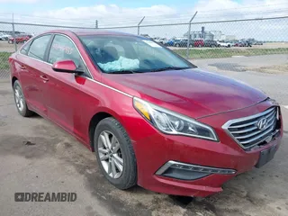 2015 Hyundai Sonata SE z VIN 5NPE24AFXFH189519, wystawiony jako IAAI lot #42146433 z przebiegiem 134 045 mil mil oraz . Historia ofert i sprzedaży dostępna na DreamBid. Obrazek 1.