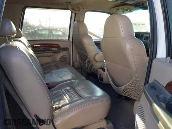 2000 Ford Excursion Limited с VIN 1FMSU43F4YEC71853, выставлен на аукционе IAAI как лот 41405726 с пробегом 225 956 миль миль и . История ставок и продаж доступна на DreamBid. Изображение 8.