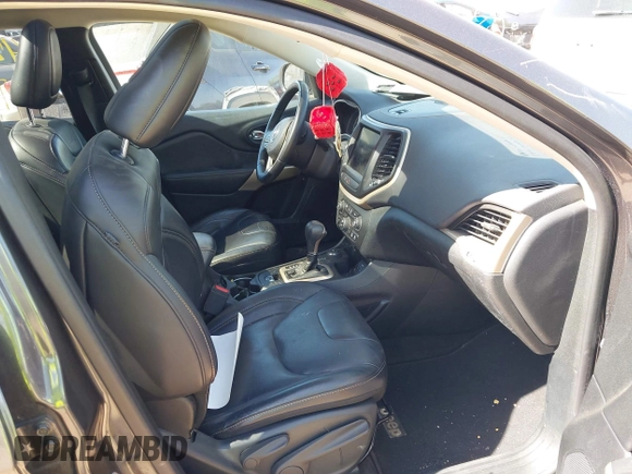 2017 Jeep Cherokee Limited with VIN 1C4PJMDS8HW631165, listed as a IAAI auction lot 42248180 with 57,448 mi miles and . Bid and sale history available at DreamBid. Image 5.