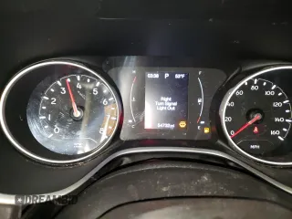 2018 Jeep Compass Latitude z VIN 3C4NJCBB8JT227301, wystawiony jako Copart lot #55670485 z przebiegiem 54 732 mil mil oraz Szkoda całkowita • Salvage title. Historia ofert i sprzedaży dostępna na DreamBid. Obrazek 9.