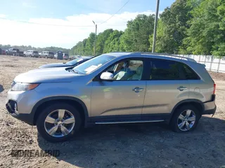 2013 Kia Sorento EX with VIN 5XYKU4A6XDG345785, listed as a IAAI auction lot 42199217 with 245,900 mi miles and . Bid and sale history available at DreamBid. Image 14.