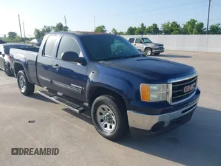 2009 GMC Sierra 1500 with VIN 2GTEC29C691129142, listed as a IAAI auction lot 42854985 with 211,656 mi miles and . Bid and sale history available at DreamBid. Image 1.