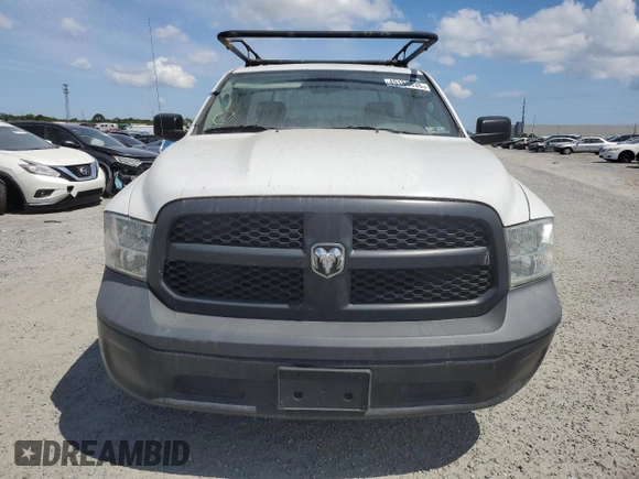 2017 Ram 1500 Tradesman z VIN 3C6JR6DG8HG513628, wystawiony jako Copart lot #49180835 z przebiegiem 204 258 mil mil oraz Czysty tytuł • Clean title. Historia ofert i sprzedaży dostępna na DreamBid. Obrazek 5.