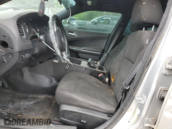 2013 Dodge Charger Police z VIN 2C3CDXAT8DH565427, wystawiony jako Copart lot #59756855 z przebiegiem Nie podano mil oraz Szkoda całkowita • Salvage title. Historia ofert i sprzedaży dostępna na DreamBid. Obrazek 7.