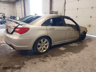 2012 Chrysler 200 Touring with VIN 1C3CCBBB5CN125456, listed as a IAAI auction lot 41505733 with 1 mi miles. Bid and sale history available at carsss.com. Image 4.