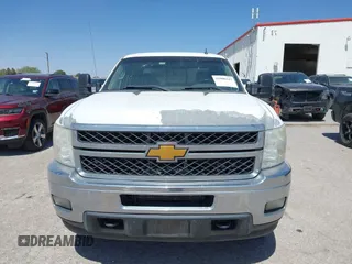2014 Chevrolet Silverado 2500HD LT with VIN 1GC1CXCG5EF186765, listed as a IAAI auction lot 41906447 with 223,521 mi miles. Bid and sale history available at carsss.com. Image 12.
