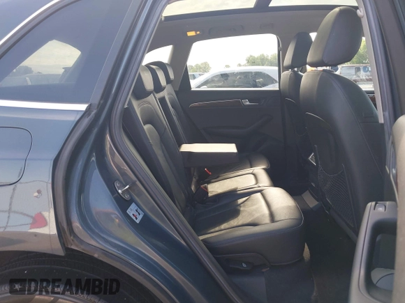 2010 Audi Q5 z VIN WA1LKBFP3AA061212, wystawiony jako IAAI lot #42307742 z przebiegiem 179 897 mil mil oraz . Historia ofert i sprzedaży dostępna na DreamBid. Obrazek 8.