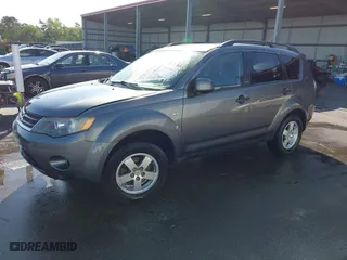 2007 Mitsubishi Outlander LS with VIN JA4MT31X27U015019, listed as a IAAI auction lot 41967034 with 287,541 mi miles. Bid and sale history available at carsss.com. Image 2.