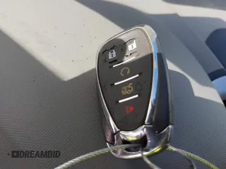 2020 Chevrolet Sonic LT z VIN 1G1JD5SB5L4106602, wystawiony jako IAAI lot #42159240 z przebiegiem 74 339 mil mil oraz . Historia ofert i sprzedaży dostępna na DreamBid. Obrazek 11.