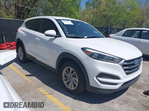 2018 Hyundai Tucson SE with VIN KM8J23A47JU820356, listed as a IAAI auction lot 42016418 with 110,138 mi miles. Bid and sale history available at carsss.com. Image 1.