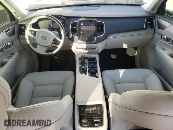 2024 Volvo XC90 Plus with VIN YV4H60LE6R1209420, listed as a Copart auction lot 75458864 with 1,560 mi miles and Salvage Title. Bid and sale history available at DreamBid. Image 8.