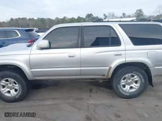 2001 Toyota 4Runner SR5 with VIN JT3GN86R410210918, listed as a IAAI auction lot 41607086 with 267,219 mi miles. Bid and sale history available at carsss.com. Image 14.