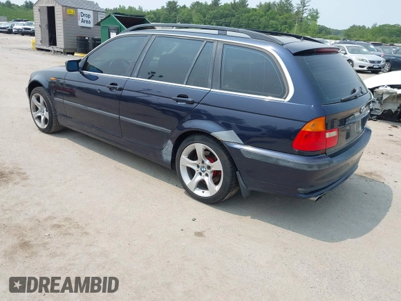2003 BMW 3 Series 325xi with VIN WBAEP33463PF01746, listed as a IAAI auction lot 42435729 with 239,431 mi miles and . Bid and sale history available at DreamBid. Image 3.
