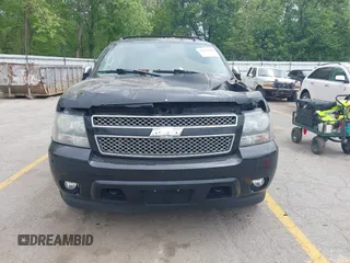 2007 Chevrolet Avalanche 3LT z VIN 3GNFK12307G292585, wystawiony jako IAAI lot #42303468 z przebiegiem 147 480 mil mil oraz . Historia ofert i sprzedaży dostępna na DreamBid. Obrazek 12.