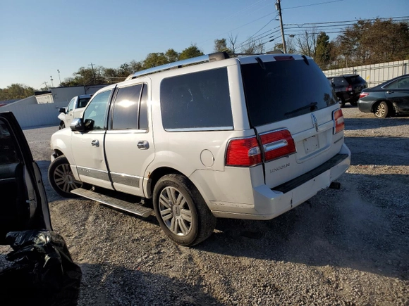 2012 Lincoln Navigator with VIN 5LMJJ2J58CEL05561, listed as a Copart auction lot 75932294 with 206,406 mi miles and Salvage Title. Bid and sale history available at carsss.com. Image 2.