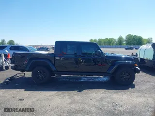 2023 Jeep Gladiator Freedom with VIN 1C6HJTAG1PL526229, listed as a IAAI auction lot 41972084 with 26,021 mi miles. Bid and sale history available at carsss.com. Image 13.