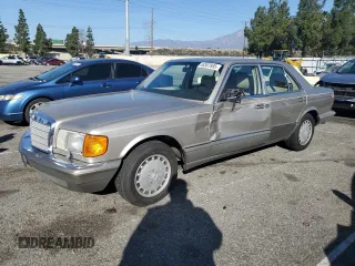 1989 Mercedes-Benz 300 with VIN WDBCA24DXKA468784, listed as a Copart auction lot 46307885 with 233,061 mi miles and Salvage Title. Bid and sale history available at DreamBid. Image 1.