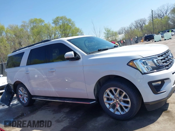 2020 Ford Expedition Max XLT z VIN 1FMJK1JT9LEA76235, wystawiony jako IAAI lot #41972476 z przebiegiem 161 436 mil mil oraz . Historia ofert i sprzedaży dostępna na DreamBid. Obrazek 14.
