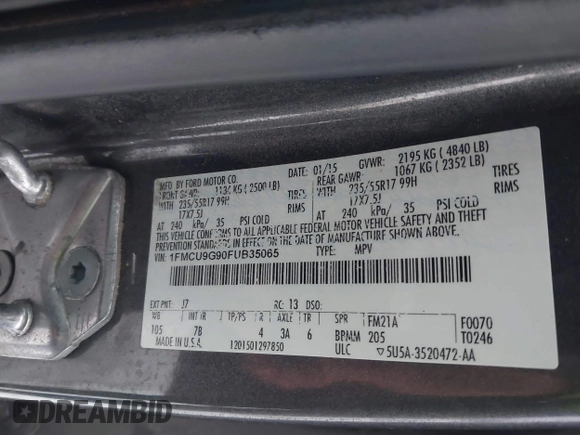 2015 Ford Escape SE with VIN 1FMCU9G90FUB35065, listed as a IAAI auction lot 41165956 with 131,485 mi miles. Bid and sale history available at carsss.com. Image 9.