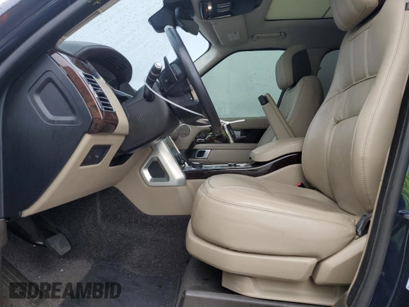 2020 Land Rover Range Rover P525 HSE with VIN SALGS2SE7LA588533, listed as a Copart auction lot 44499365 with 32,968 mi miles and Salvage title. Bid and sale history available at DreamBid. Image 7.