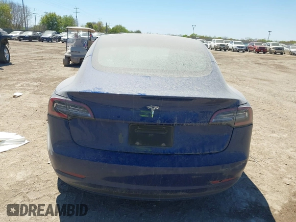 2020 Tesla Model 3 Standard Range Plus z VIN 5YJ3E1EA2LF739866, wystawiony jako IAAI lot #41842179 z przebiegiem 70 089 mil mil oraz . Historia ofert i sprzedaży dostępna na DreamBid. Obrazek 15.