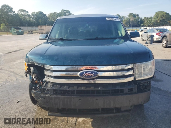 2011 Ford Flex SEL z VIN 2FMGK5CC2BBD13916, wystawiony jako Copart lot #56184465 z przebiegiem 311 100 mil mil oraz Szkody całkowita. Historia ofert i sprzedaży dostępna na DreamBid. Obrazek 5.