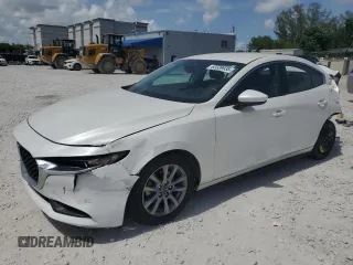 2021 Mazda 3 S z VIN 3MZBPAAL3MM204097, wystawiony jako Copart lot #62339935 z przebiegiem 58 159 mil mil oraz Nie do naprawy • Non repairable. Historia ofert i sprzedaży dostępna na DreamBid. Obrazek 1.