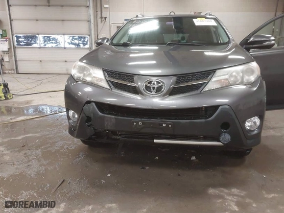 2014 Toyota RAV4 XLE with VIN 2T3RFREV4EW206312, listed as a IAAI auction lot 41663460 with 92,602 mi miles. Bid and sale history available at carsss.com. Image 6.
