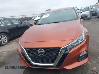2020 Nissan Altima 2.5 SR with VIN 1N4BL4CVXLC186704, listed as a IAAI auction lot 41905204 with 67,102 mi miles. Bid and sale history available at carsss.com. Image 12.