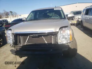 2009 GMC Yukon XL SLT w/4SB with VIN 1GKFC36J69R249726, listed as a Copart auction lot 88435855 with 319,979 mi miles and Salvage Title. Bid and sale history available at carsss.com. Image 5.