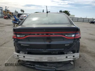 2016 Dodge Dart SXT z VIN 1C3CDFBB8GD682474, wystawiony jako Copart lot #52902355 z przebiegiem 168 036 mil mil oraz Szkody całkowita. Historia ofert i sprzedaży dostępna na DreamBid. Obrazek 6.