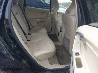 2013 Volvo XC60 3.2L with VIN YV4952DL3D2412221, listed as a IAAI auction lot 41891879 with 198,326 mi miles. Bid and sale history available at carsss.com. Image 8.